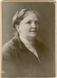 Amalie Cheisl 1923